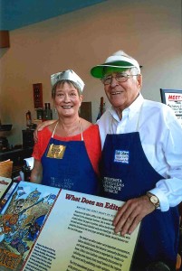 Linda Falkman and Bob Shaw at the Minnesota Newspaper Museum 